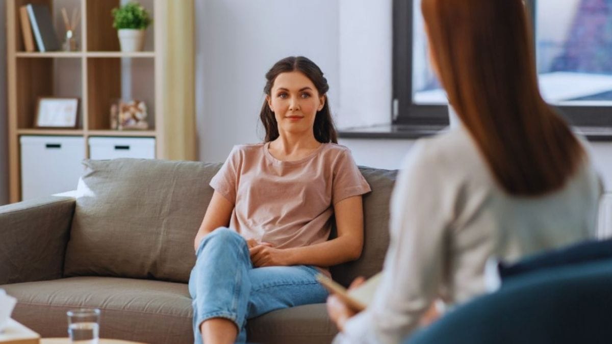 Mediumship in Temecula: What You Need to Know 3 Mediumship in Temecula with a woman seated comfortably during a one-on-one spiritual consultation.